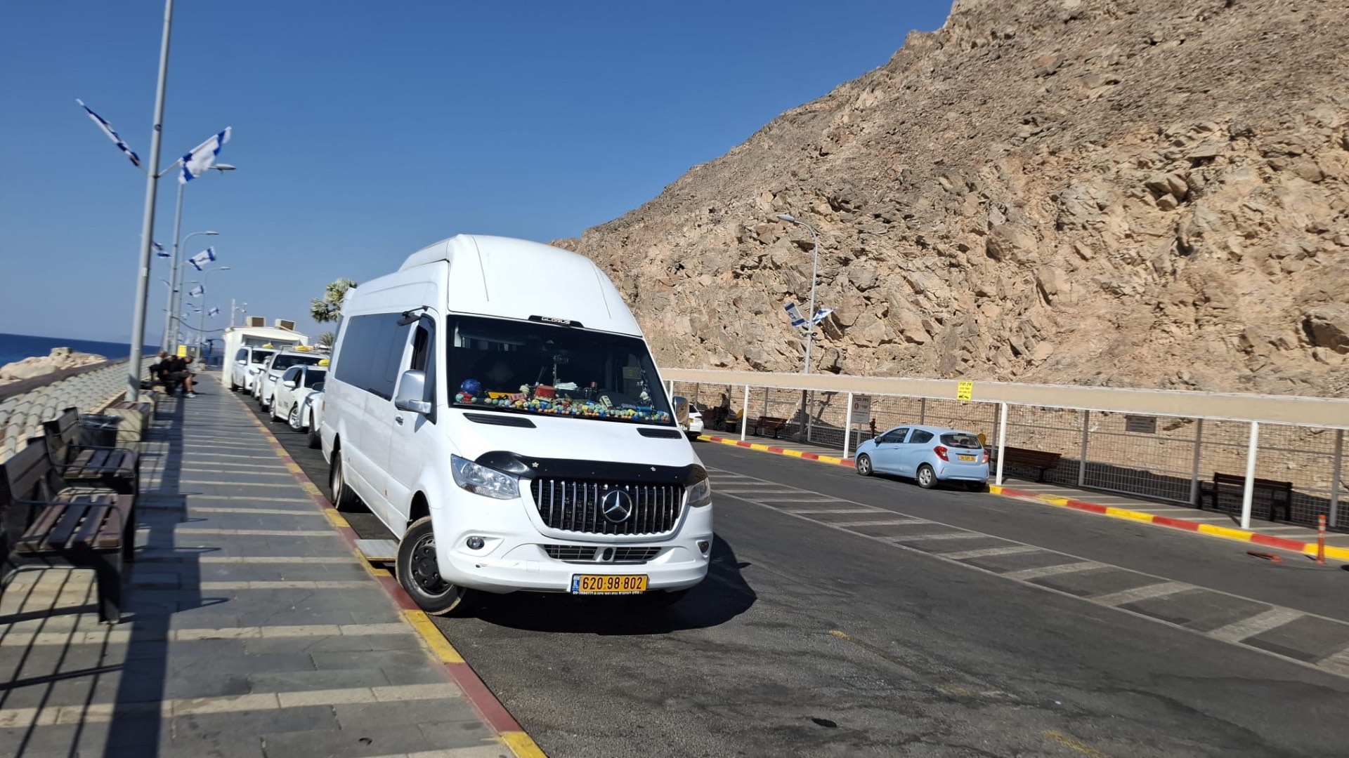 רכב הסעות אבו גאבר 2